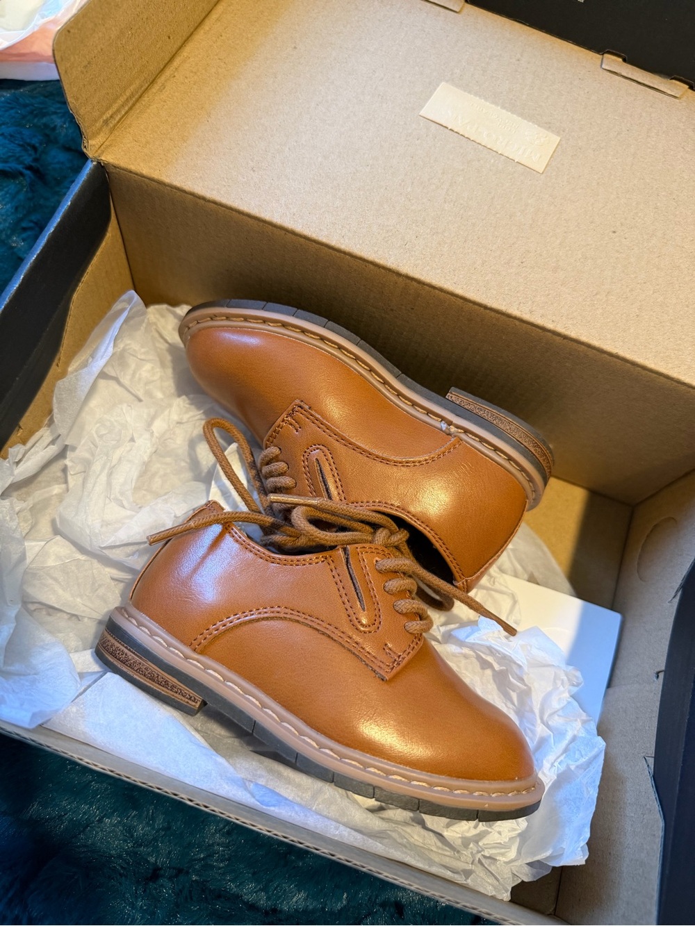 Kenneth Cole Toddler Lace-Up Dress Shoes in Cognac - Picture 3 of 6